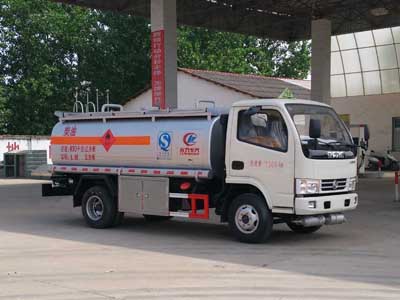 国五东风凯普特加油车